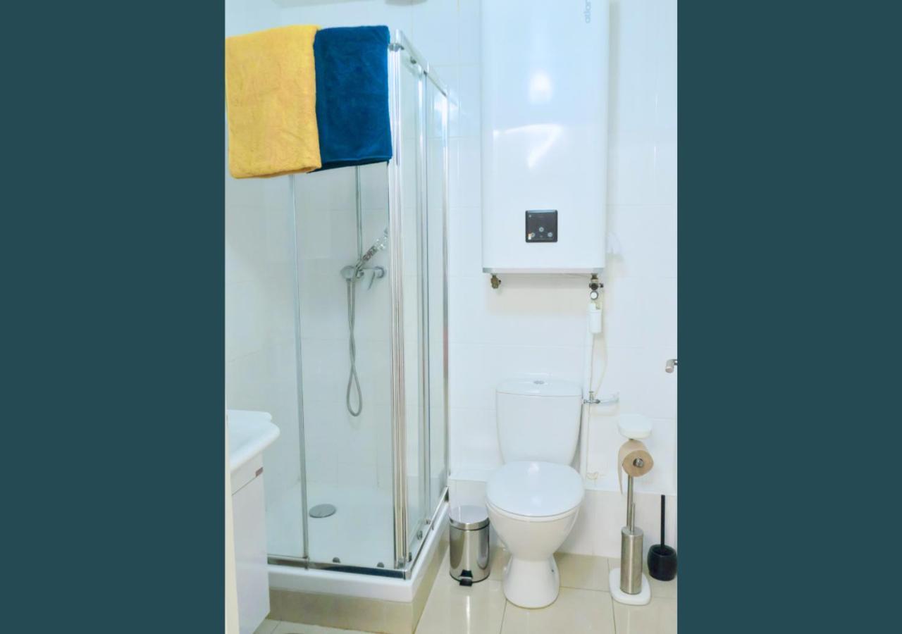 Appartement-Paris-Disney-Terrasse-Jardin-Parking Vaires-sur-Marne Buitenkant foto